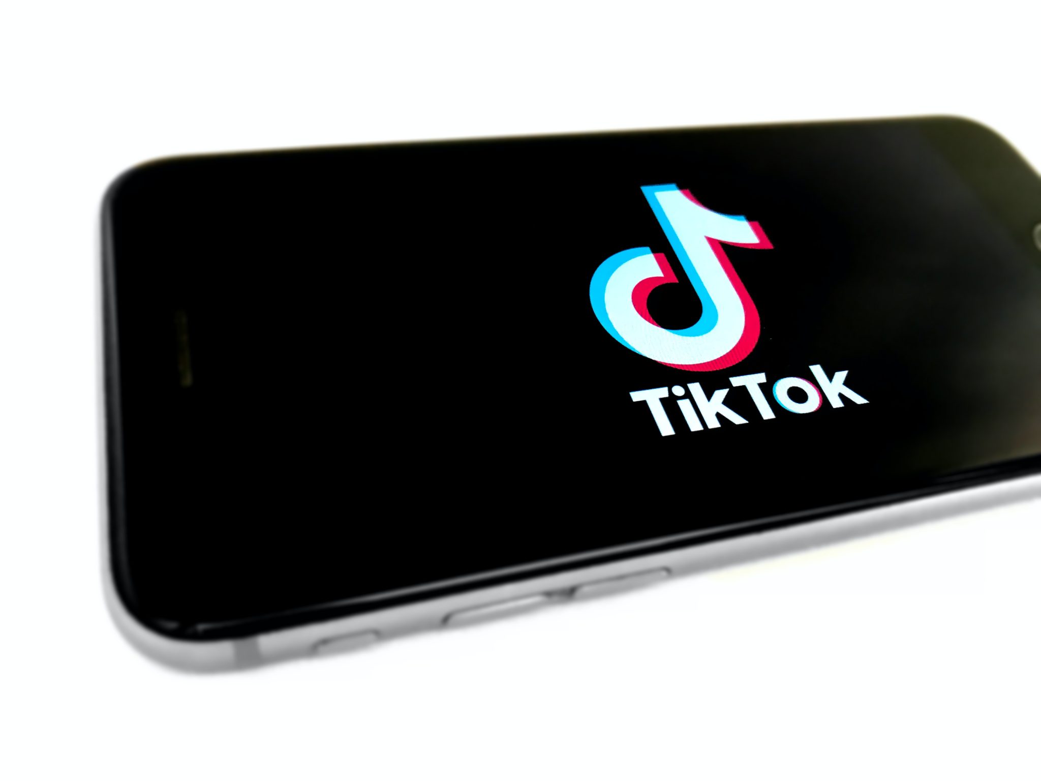 Learning From Mistakes: A Tiktok Apology'S Lesson - 3kqosl7